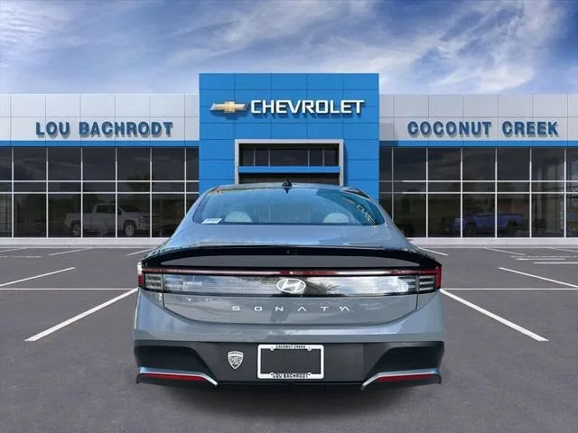 2025 Hyundai Sonata SE photo 7