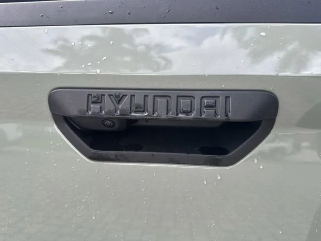 2025 Hyundai Santa Cruz SE photo 12