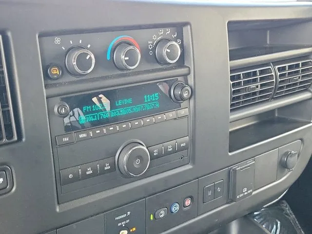 2019 Chevrolet Express Passenger 3500 LT photo 25