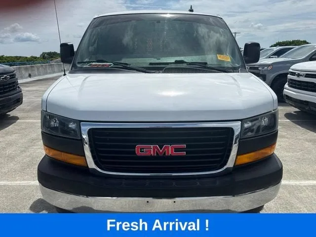 2019 GMC Savana Cargo 2500 VAN 2500 RWD 135" photo 17
