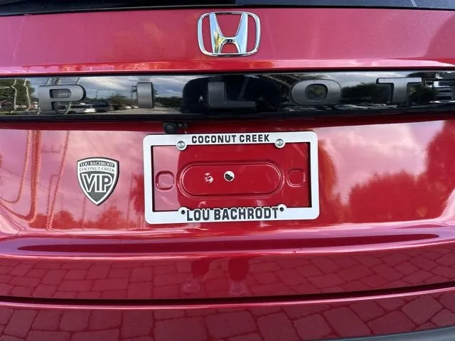 2024 Honda Pilot EX-L 7 Passenger photo 13