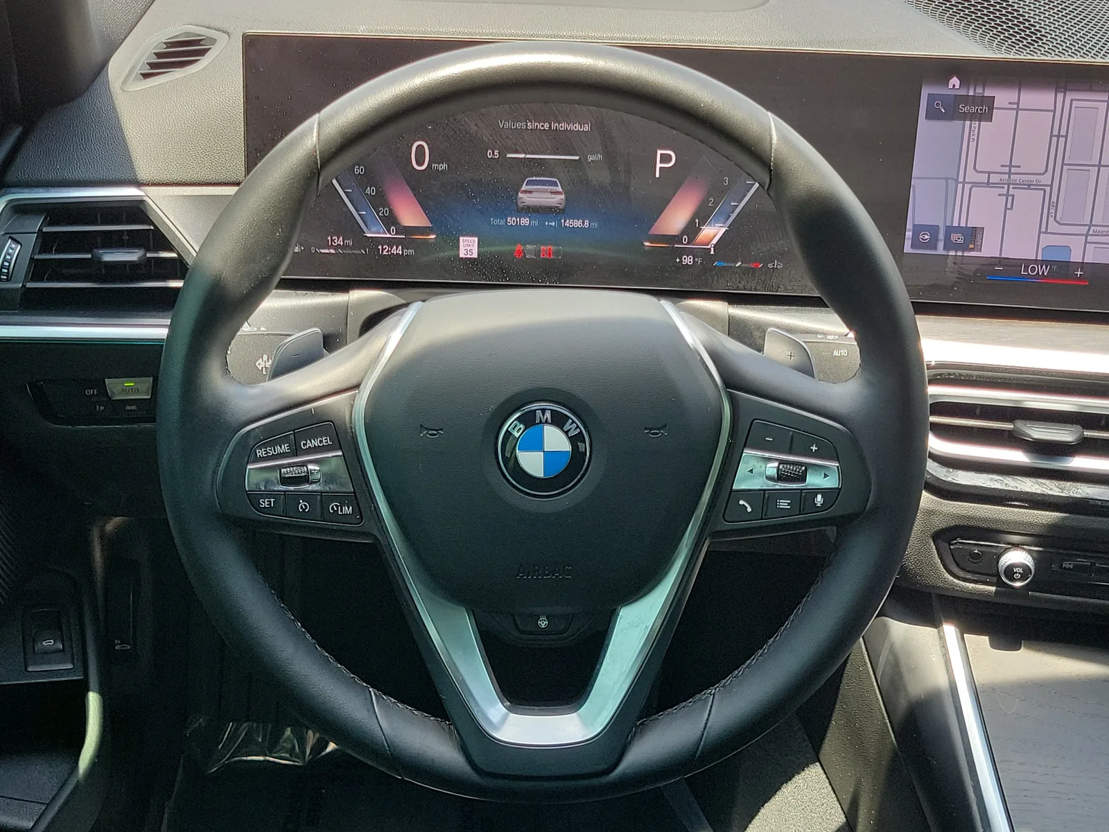 2023 BMW 3 Series 330i photo 18