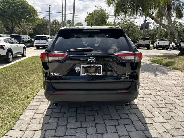 2024 Toyota RAV4 LE photo 35