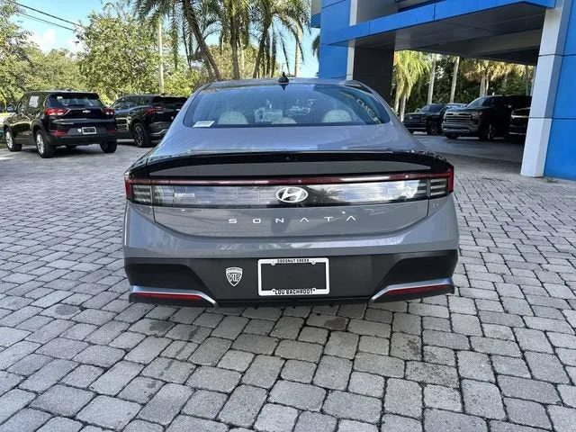 2025 Hyundai Sonata SE photo 36