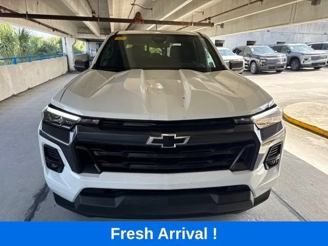 2023 Chevrolet Colorado LT photo 18