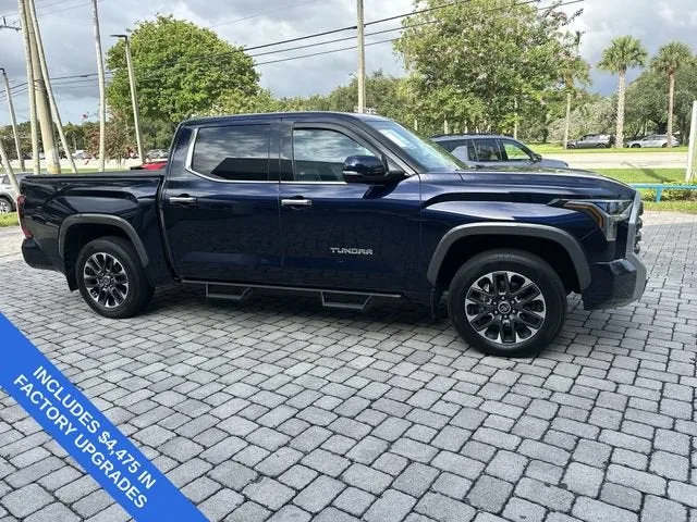 2022 Toyota Tundra 4WD Limited photo 15