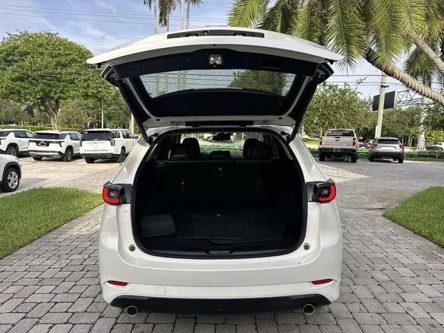2024 Mazda CX-5 2.5 S Preferred Package photo 28