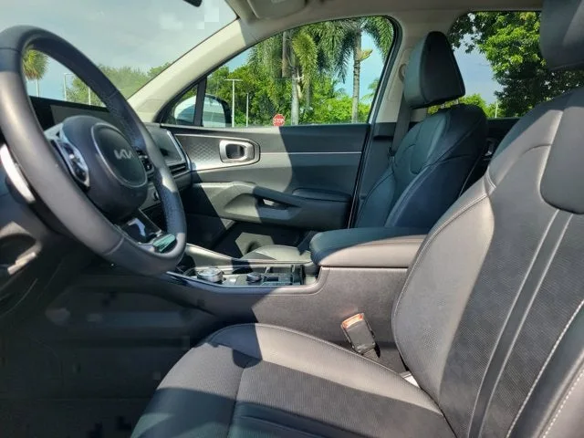 2025 Kia Sorento Hybrid EX photo 21