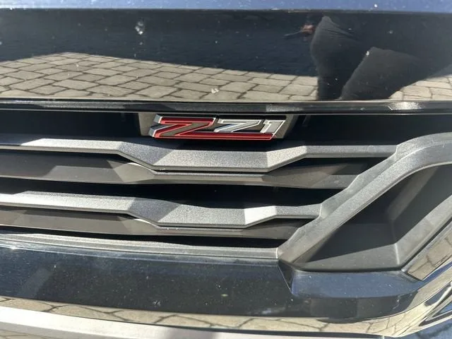 2024 Chevrolet Colorado Z71 photo 12