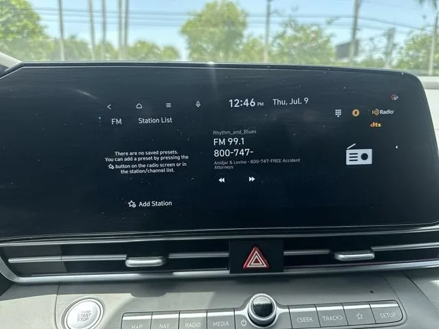 2025 Hyundai Elantra SEL Convenience photo 25