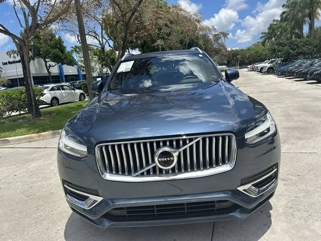 2023 Volvo XC90 Plus photo 14