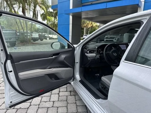 2024 Toyota Camry SE photo 22