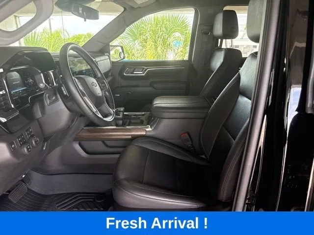 2024 Chevrolet Silverado 1500 LT Trail Boss photo 2