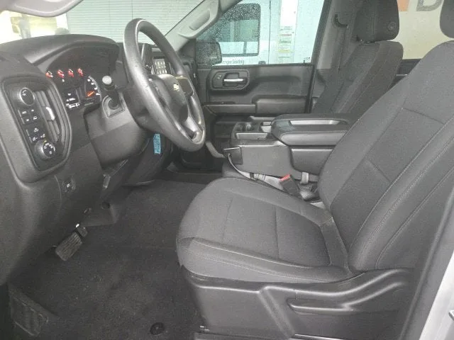 2022 Chevrolet Silverado 1500 LTD Custom photo 8