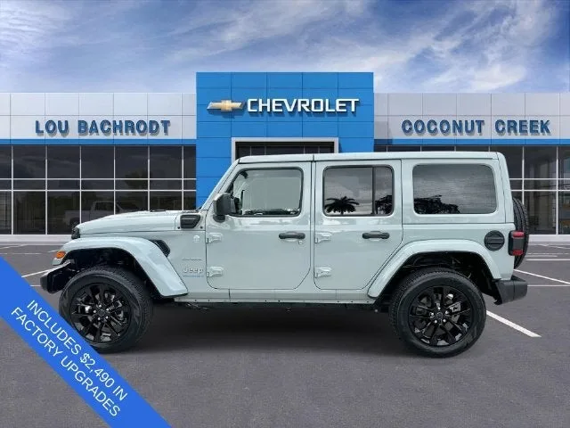 2024 Jeep Wrangler 4xe Sahara photo 5