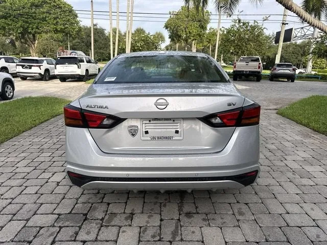 2024 Nissan Altima 2.5 SV photo 34