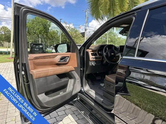 2024 Chevrolet Suburban High Country photo 22