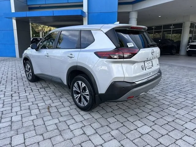 2022 Nissan Rogue SV photo 35
