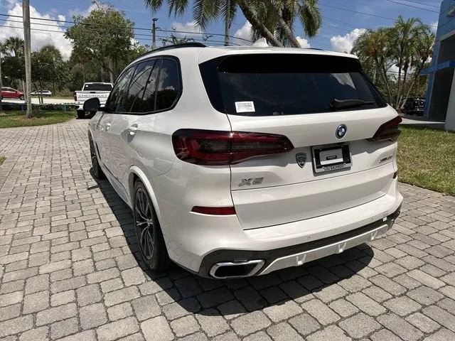 2022 BMW X5 xDrive45e photo 35