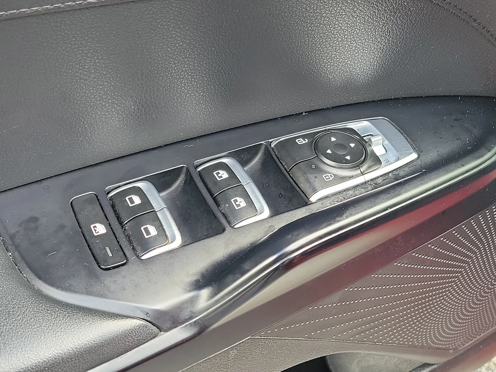 2022 Kia K5 GT-Line photo 22