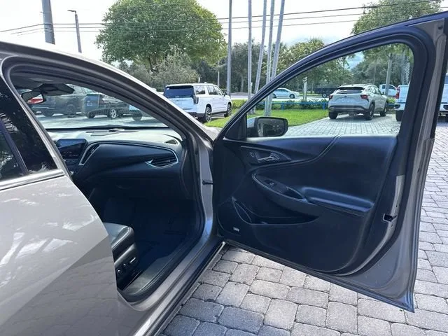 2024 Chevrolet Malibu 2LT photo 23