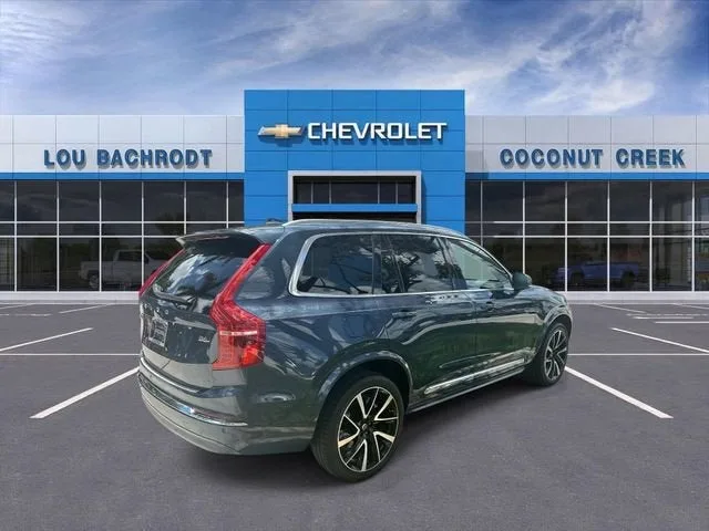2023 Volvo XC90 Plus photo 8
