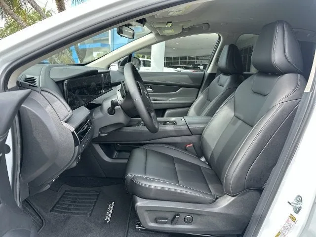 2025 Nissan Murano SV photo 30