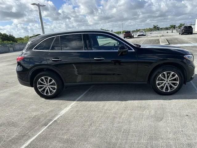 2023 Mercedes-Benz GLC GLC 300 photo 16