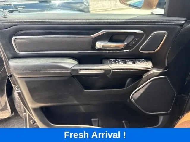2023 RAM 1500 Laramie photo 10