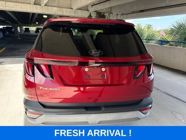 2025 Hyundai Tucson SEL photo 18