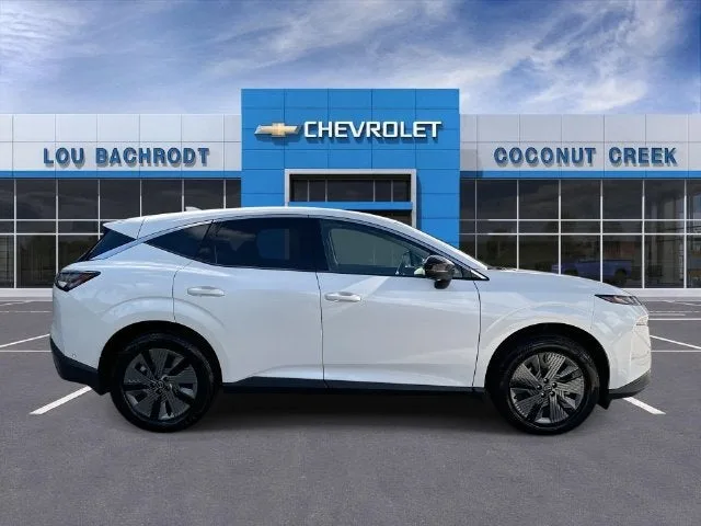 2025 Nissan Murano SL photo 9