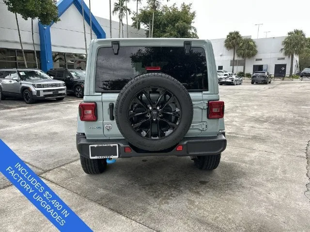 2024 Jeep Wrangler 4xe Sahara photo 36