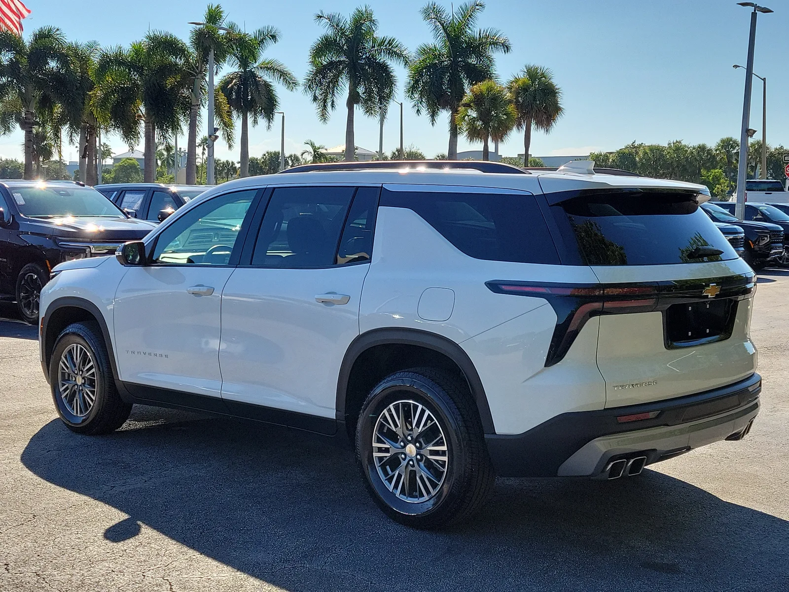 2025 Chevrolet Traverse LT photo 5