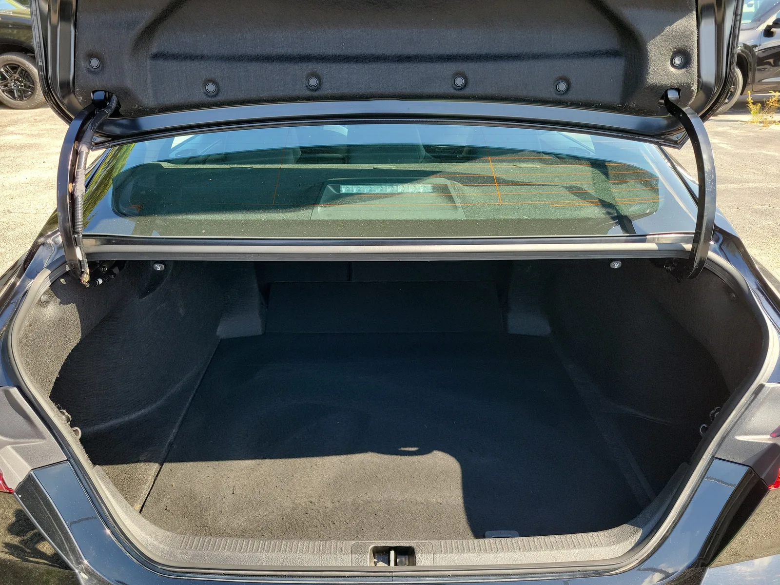 2025 Toyota Camry LE photo 12