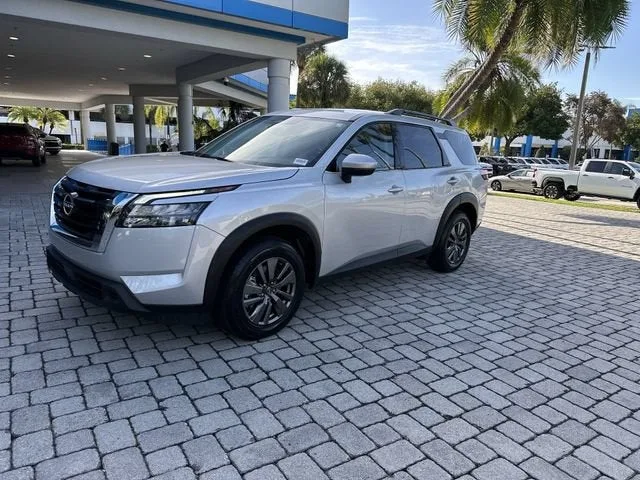 2025 Nissan Pathfinder SV photo 21