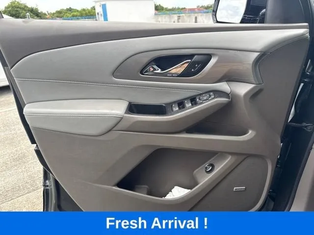 2019 Chevrolet Traverse LT Leather photo 12