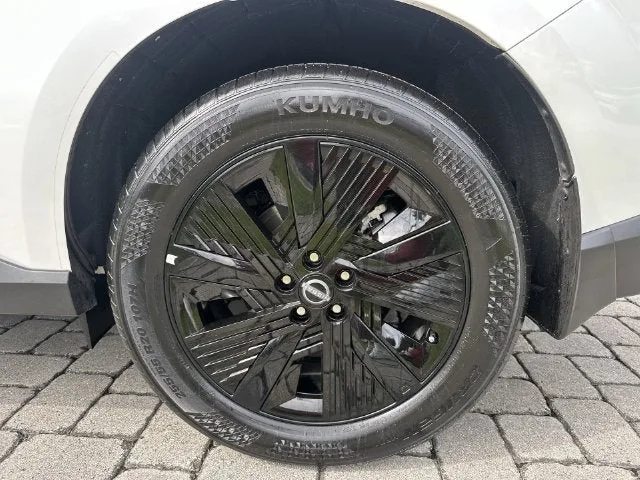2025 Nissan Murano SV photo 11