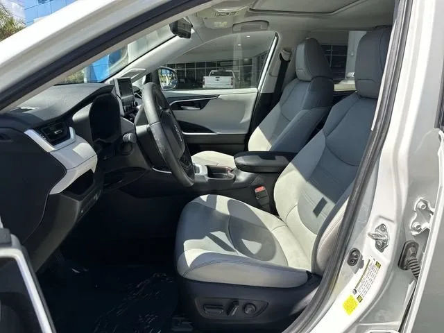 2021 Toyota RAV4 Limited photo 30
