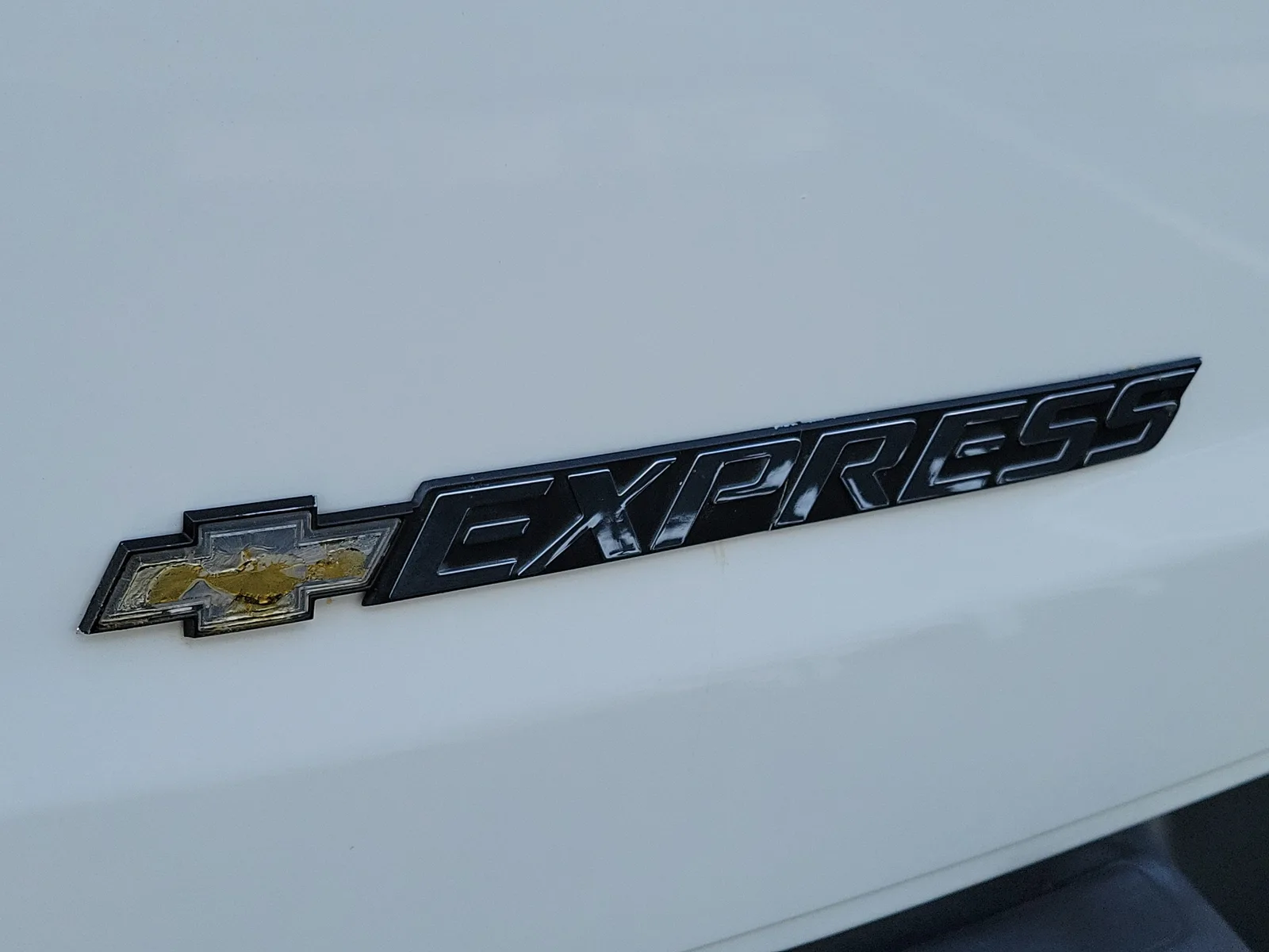 2014 Chevrolet Express Passenger 2500 LS photo 10