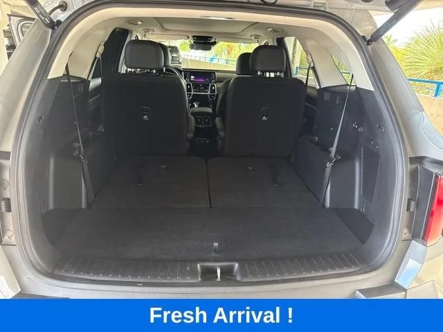2023 Kia Sorento X-Line SX Prestige photo 4