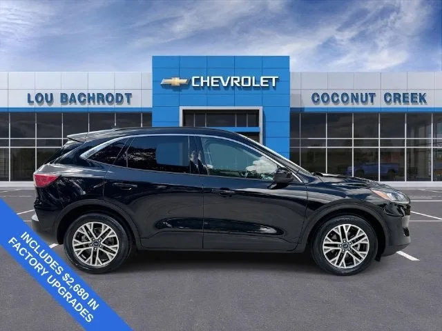 2022 Ford Escape SEL photo 9
