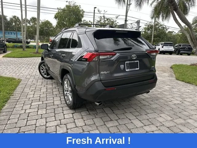 2024 Toyota RAV4 XLE Premium photo 12