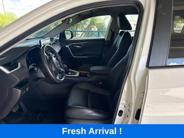 2024 Toyota RAV4 Adventure photo 2