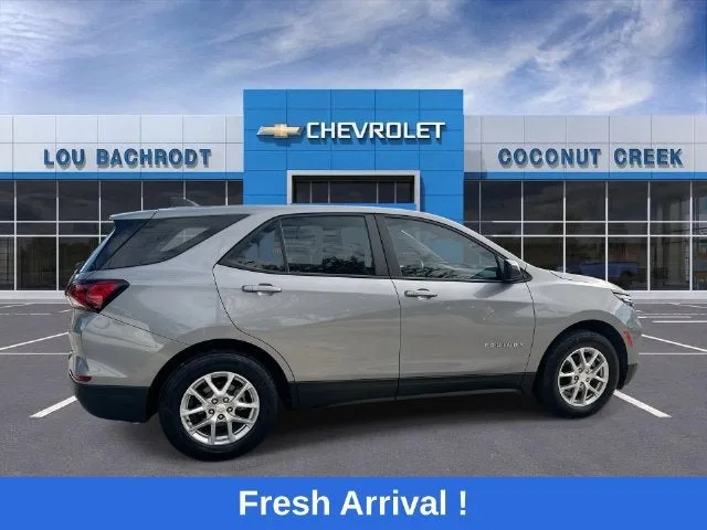 2024 Chevrolet Equinox LS photo 9