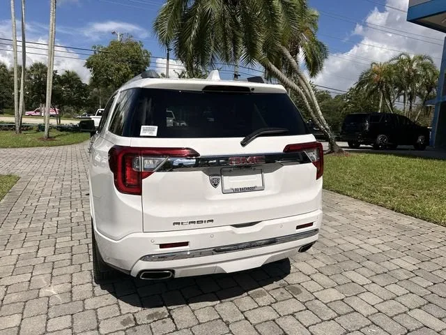 2021 GMC Acadia Denali photo 35