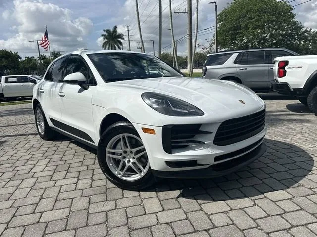 2020 Porsche Macan 4DR AWD photo 17