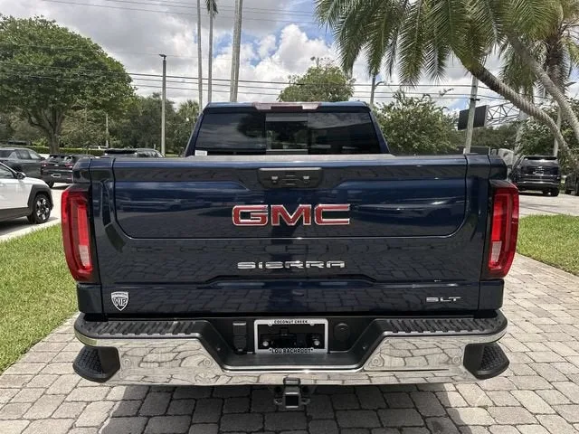 2022 GMC Sierra 1500 SLT photo 35