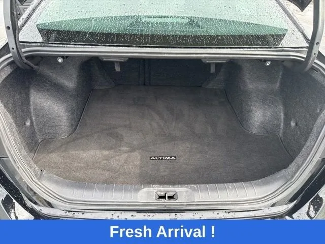 2025 Nissan Altima S photo 4