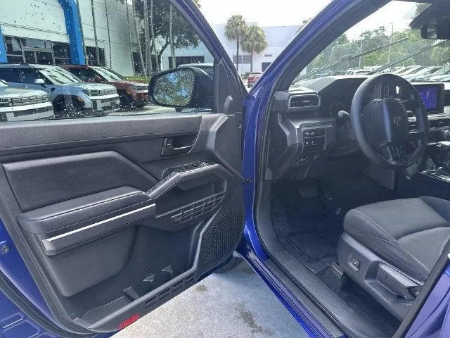 2025 Toyota Tacoma 2WD SR5 photo 22