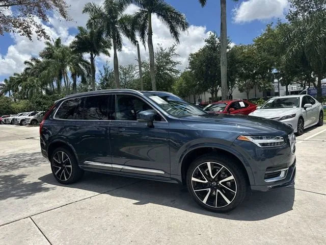 2023 Volvo XC90 Plus photo 39